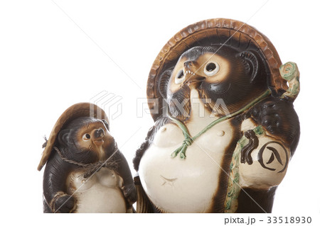 信楽焼のタヌキ 33518930