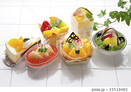 夏のスイーツ各種 夏のスイーツ各種 33519465