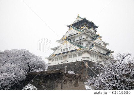 大阪城と雪 33519680