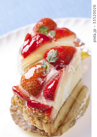 イチゴプリンケーキ 33520026
