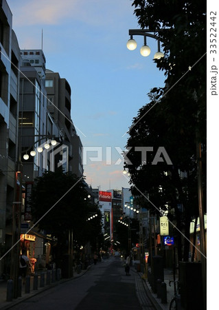 東京 千代田区 神田すずらん通り 夕景 東京 千代田区 神田すずらん通り 夕景 33522442