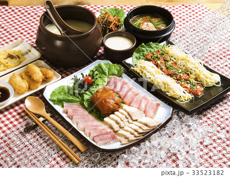 豚肉 マッコリ 三合 33523182