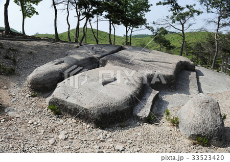 石 岩 グー 33523420