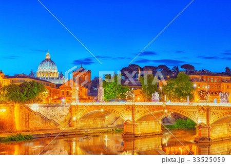 View on Bridge Vittorio Emanuele II View on Bridge Vittorio Emanuele II 33525059
