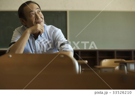 シニア　母校訪問 33526210