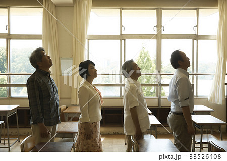 シニア 母校訪問 シニア 母校訪問 33526408