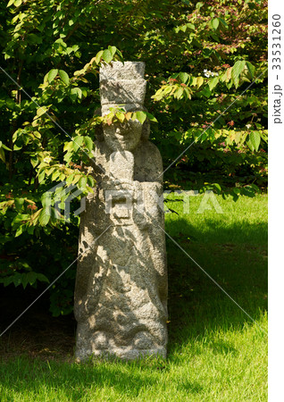 ムンインソク 石像 像 33531260