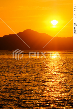 瀬戸内海の夕暮れ 瀬戸内海の夕暮れ 33534472