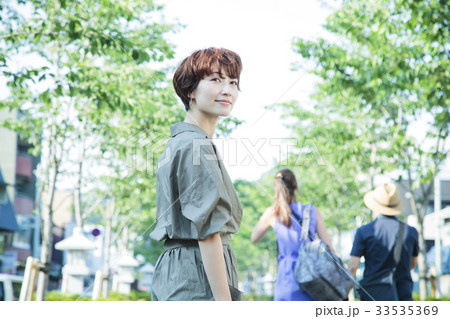 女性 旅行 鎌倉 ショートトリップ 散策 散歩 一人旅 女性 旅行 鎌倉 ショートトリップ 散策 散歩 一人旅 33535369