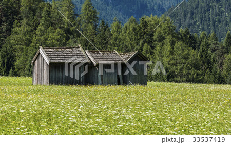 Three Cabins in Meadow Stanzach Three Cabins in Meadow Stanzach 33537419