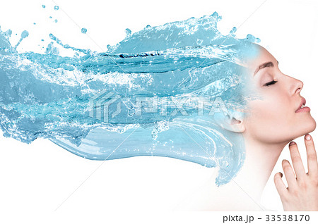 Double exposure of woman face with clear water. 33538170