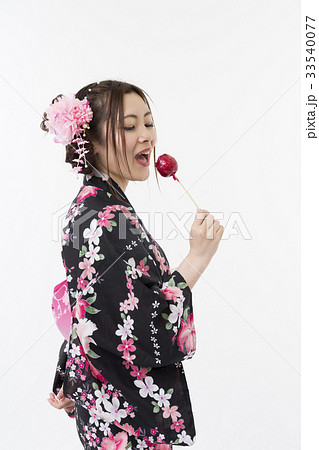 浴衣の女性 浴衣の女性 33540077