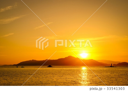 瀬戸内海の夕暮れ 33541303