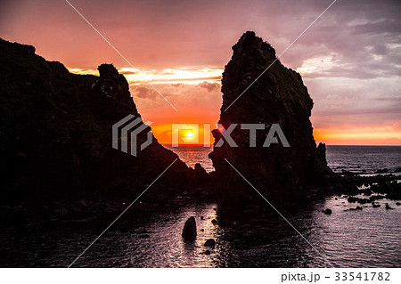 知床弁財崎の夕日 知床弁財崎の夕日 33541782