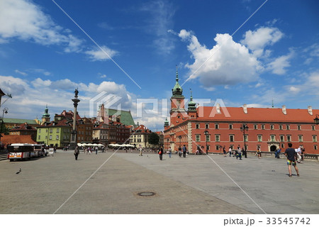 ワルシャワ旧市街の王宮広場 ワルシャワ旧市街の王宮広場 33545742