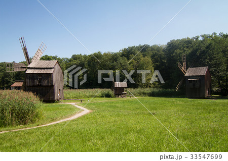 old wooden windmill 33547699