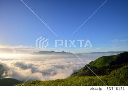 阿蘇の雲海 阿蘇の雲海 33548121