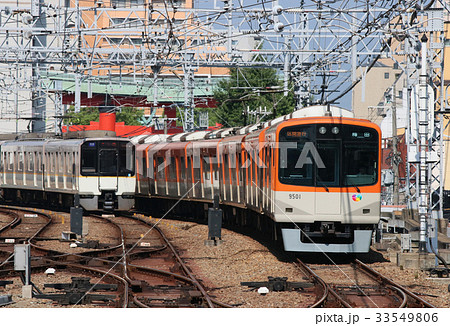 阪神電車　尼崎駅西方 33549806