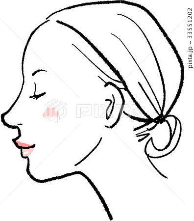横顔で微笑むロングヘアの女性 女性cのイラスト素材
