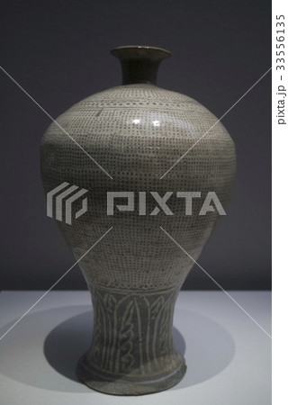 セラミックス 粉青沙器 静物 33556135