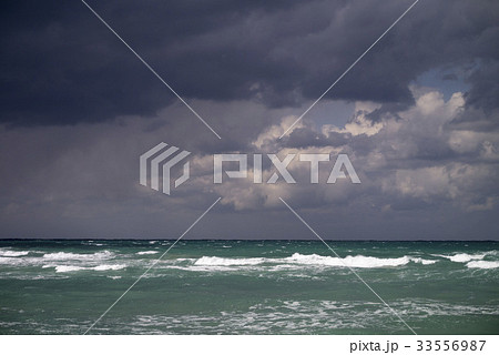 雲 海 済州島 33556987