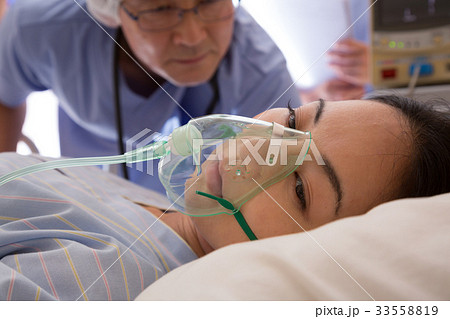 医療　緊急病院 33558819