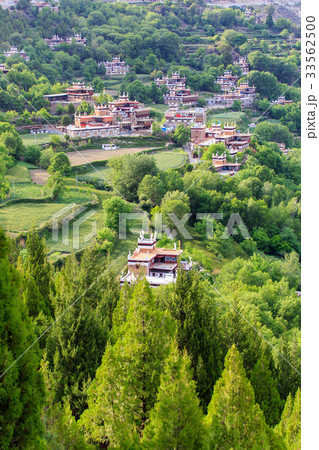Danba Tibetan Village at Sichuan, China Danba Tibetan Village at Sichuan, China 33562500