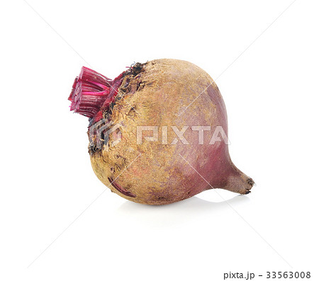 Fresh beetroot isolated on white Fresh beetroot isolated on white 33563008