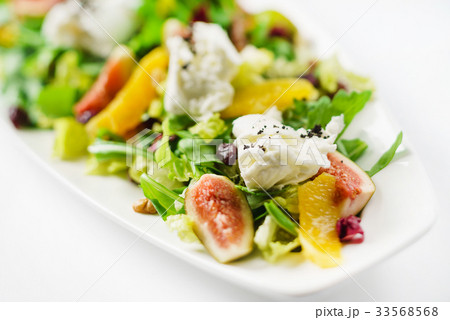 salad with figs 33568568