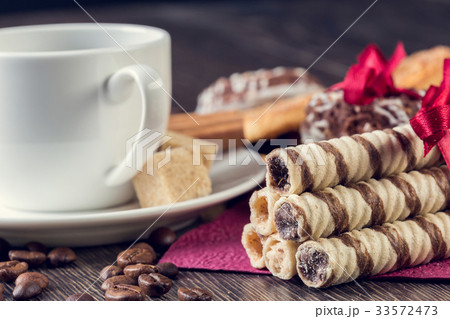 Biscuits on table 33572473