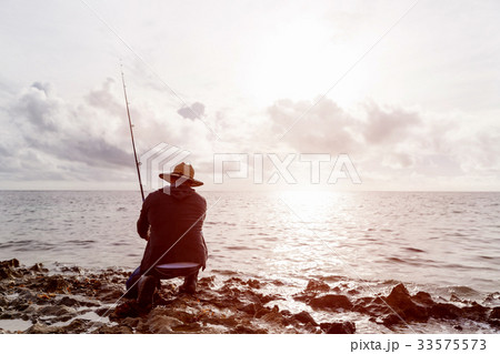 Picture of fisherman 33575573