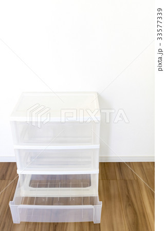 プラスチック製のチェスト 33577339