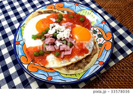 ウェボス・モトゥレニョス（メキシコ料理） 33578036