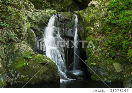 不動の滝（ふどうのたき）　高知県大月町 33578147