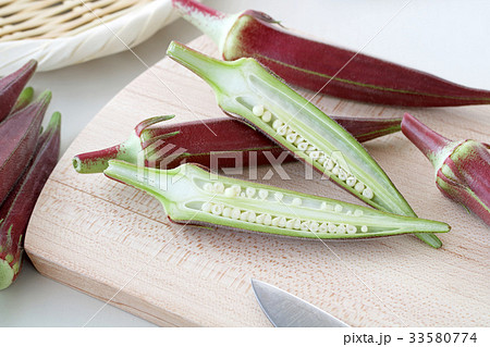 フレッシュな赤オクラ スライス フレッシュな赤オクラ スライス 33580774