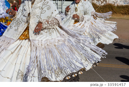Peruvian dance 33591457