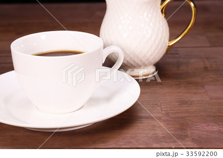 White Coffee Cup and Jug White Coffee Cup and Jug 33592200