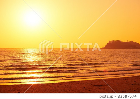 夕焼け 海 辺山半島 33597574