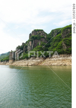 山 崖 忠州市 33597809