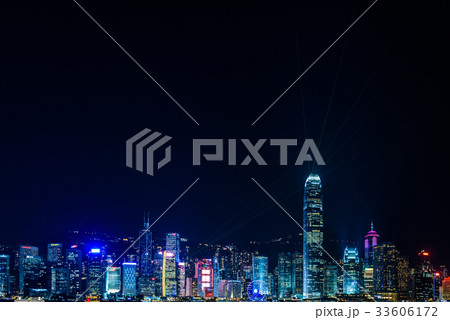香港の夜景とレーザーショー 33606172