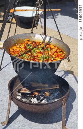 Cooking goulash outdoor Cooking goulash outdoor 33606952