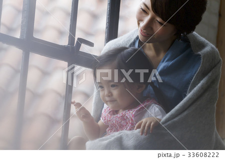 子育て 親子 笑顔 子育て 親子 笑顔 33608222