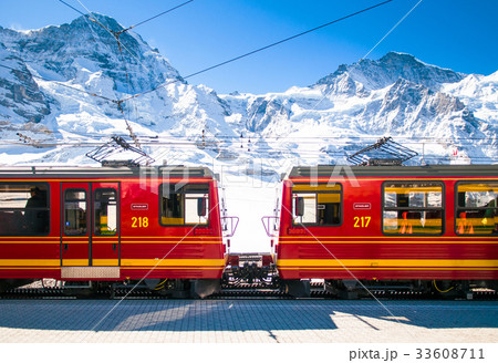 Red train at Kleine Scheidegg station, Jungfrau 33608711