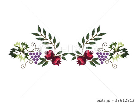Pattern with pomegranate and grapes on branches 33612812