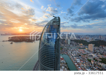 Xiamen Petronas Twin Towers Scene 33617551