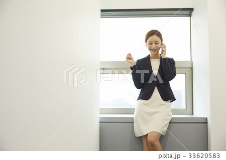 ビジネスウーマン 女性 女 33620583