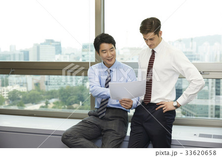 分かち合い 分け合う ミーティング 33620658