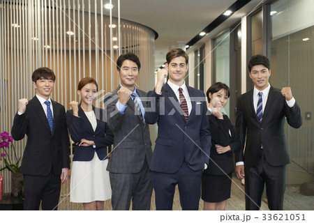 感情 東洋人 ビジネス 33621051