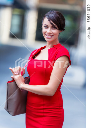 Portrait of businesswoman outside Portrait of businesswoman outside 33624039