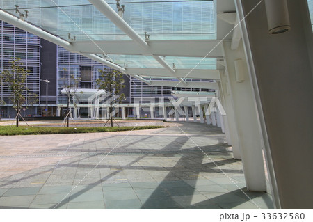 modern office building in Hong Kong city  33632580